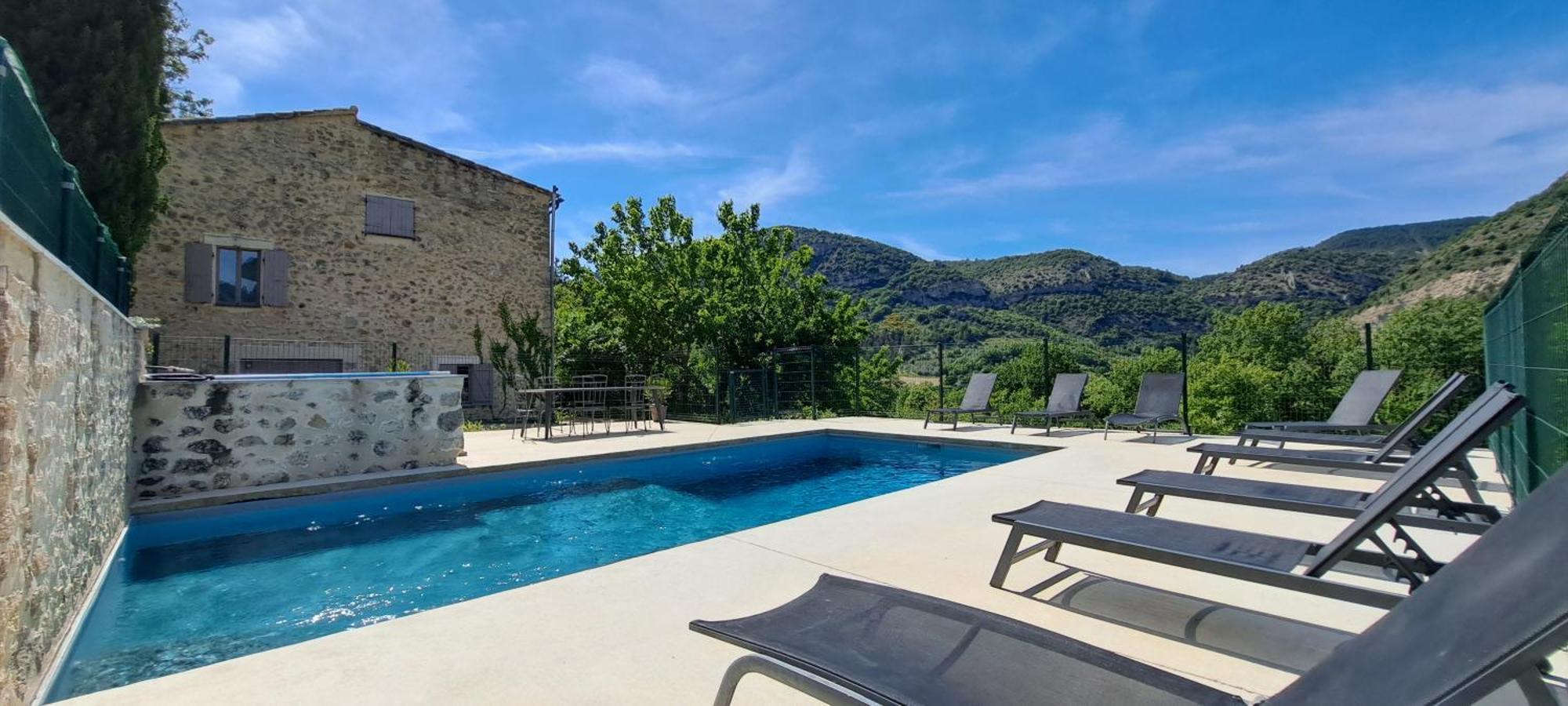 Le Mas Des Fontettes, Gite 14 Personnes, Piscine Chauffee, Propriete 5Ha, Barbecue Sahune Exterior photo